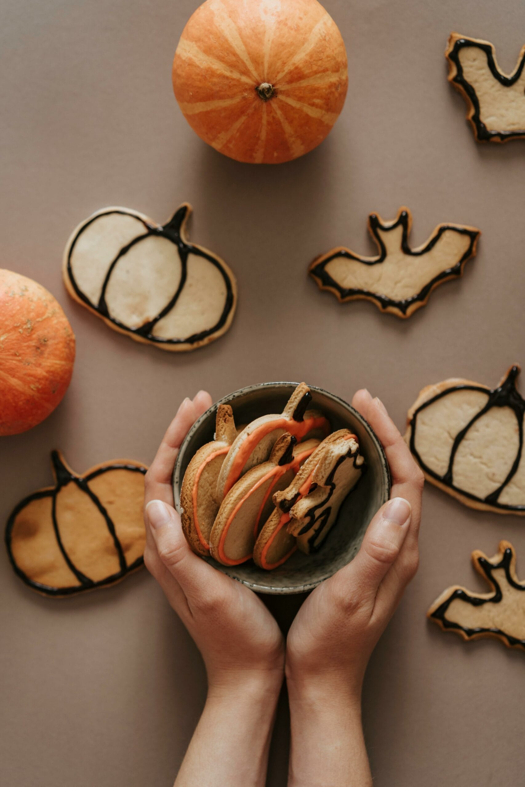 pexels olia danilevich 5493447 scaled Halloween, da polemiche a tradizione contemporanea