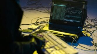 Reati informatici informatica ip pc computer Maxi operazione contro lo streaming illegale: smantellata organizzazione che forniva contenuti a 22 milioni di utenti