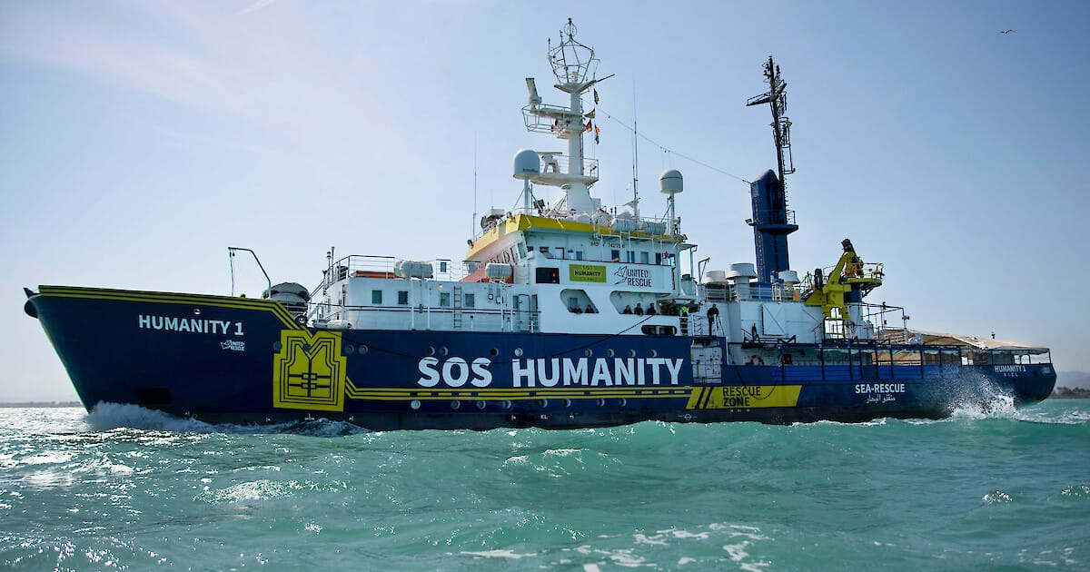 Sos Humanity Tragedia nel Canale di Sicilia: sette morti in mare, altre due vittime a bordo della Humanity 1