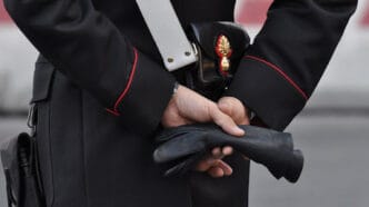 unnamed L’inganno del “finto carabiniere” colpisce ancora: anziana raggirata e derubata a Campobello di Licata