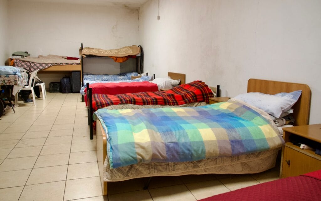 Caltanissetta, la Parrocchia aperta ai poveri di Padre Pietro tra speranza e solidarietà 4 WhatsApp Image 2024 12 09 at 04.21.02 2 Caltanissetta, la Parrocchia aperta ai poveri di Padre Pietro tra speranza e solidarietà