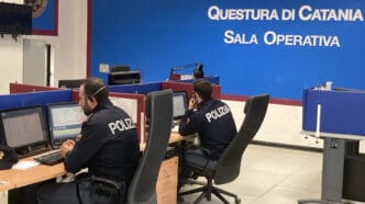 ARRESTATI DALLA POLIZIA DI STATO DUE RAPINATORI ARMATI DI COLTELLO Catania, 37enne arrestato per aggressione al padre