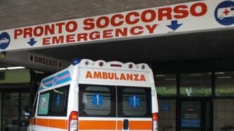Pronto Soccorso Messina, aggredisce un'infermiera con una stampella: arrestata 57enne al Policlinico
