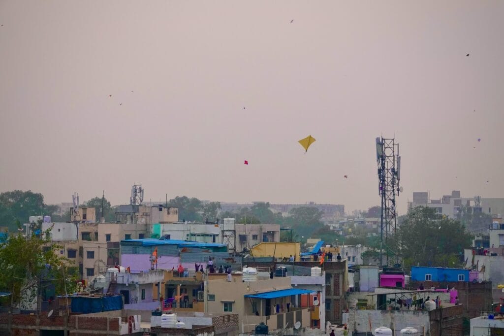 WhatsApp Image 2025 01 14 at 20.40.02 India, un'esplosione di colori nel cielo per la festa degli aquiloni