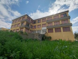 scuola Aggressione a scuola: due maestre picchiate dai genitori di un'alunna a Catania