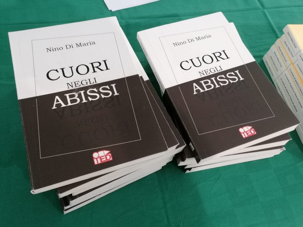 "Cuore negli abissi": la storia degli zolfatari di Riesi e Sommatino nella miniera Trabia Tallarità 4 Cuori negli abissi 2 "Cuore negli abissi": la storia degli zolfatari di Riesi e Sommatino nella miniera Trabia Tallarità