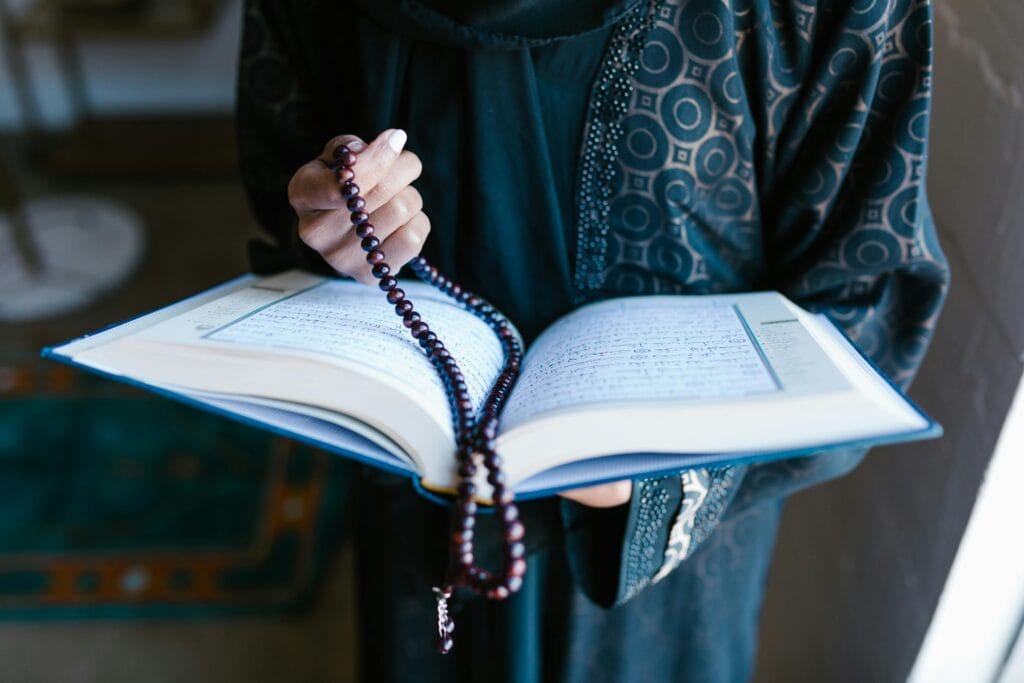 Ramadan: perché si digiuna e quali sono le tradizioni più affascinanti? 4 pexels rdne 7249191 Ramadan: perché si digiuna e quali sono le tradizioni più affascinanti?