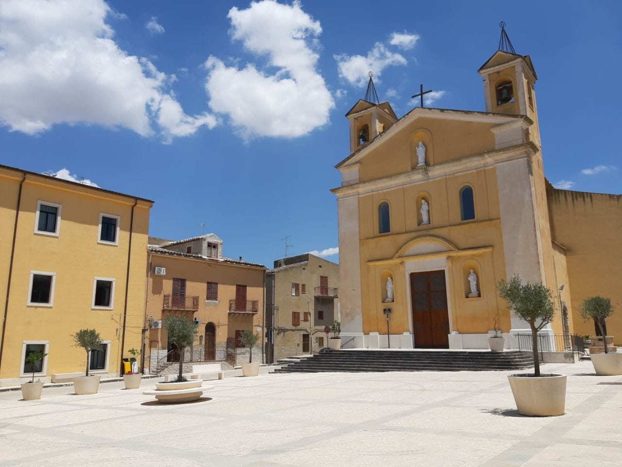 Montedoro tra i comuni più virtuosi della Sicilia: confermata per il 7° anno la premialità sulla differenziata 2 Montedoro, raccolta differenziata all’81%. Il Comune premia l'impegno dei cittadini: TARI invariata per il 2025