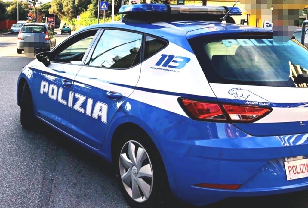auto polizia Palermo, colpi di pistola contro auto e casa: indagini in corso
