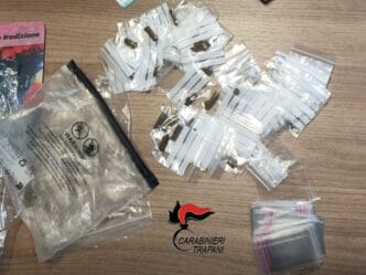 droga mz Mazara del Vallo, smantellata associazione dedita al traffico di droga: 18 arresti