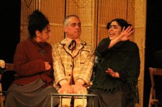 FOTO 3 2 Caltanissetta, al Teatro Oasi della Cultura arriva la commedia “2 Mariti x 2 Cozze”