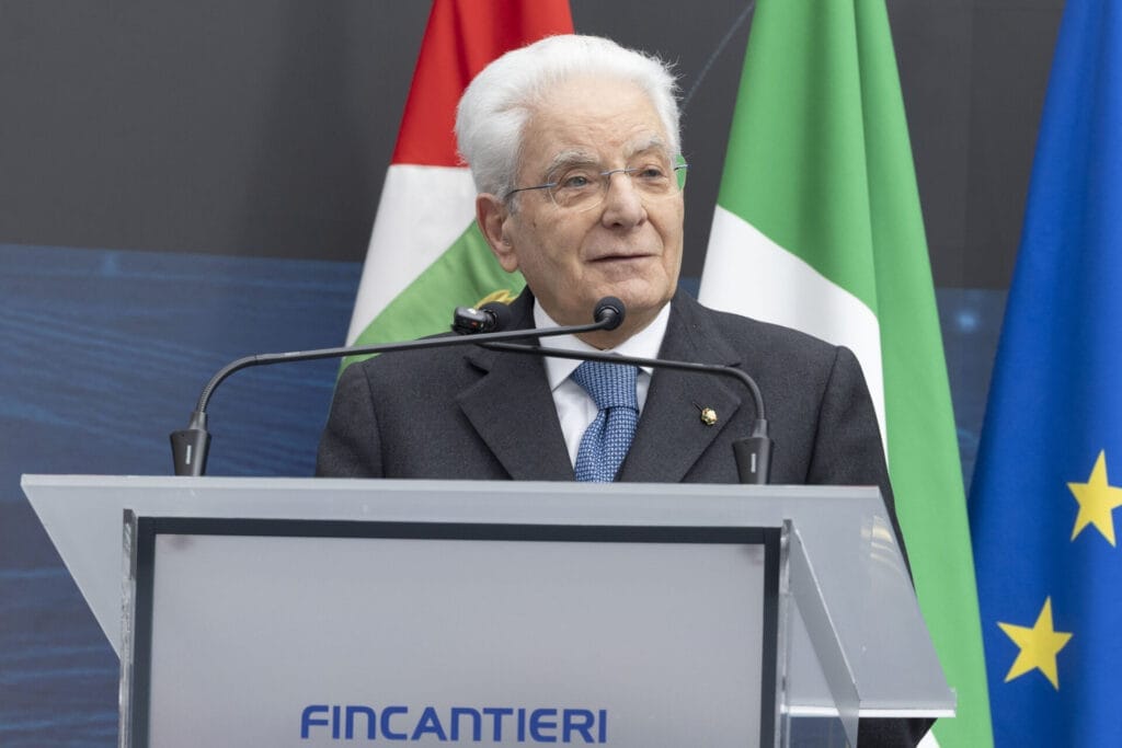 Il Presidente della Repubblica Mattarella ai cantieri navali di Palermo