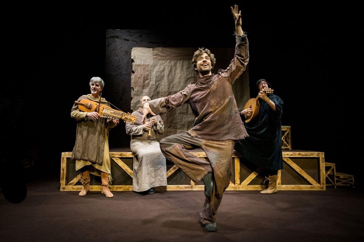 “Frà – San Francesco superstar del Medioevo”: Scifoni al Regina Margherita di Caltanissetta 3 Giovanni Scifoni Fra 2 “Frà – San Francesco superstar del Medioevo”: Scifoni al Regina Margherita di Caltanissetta