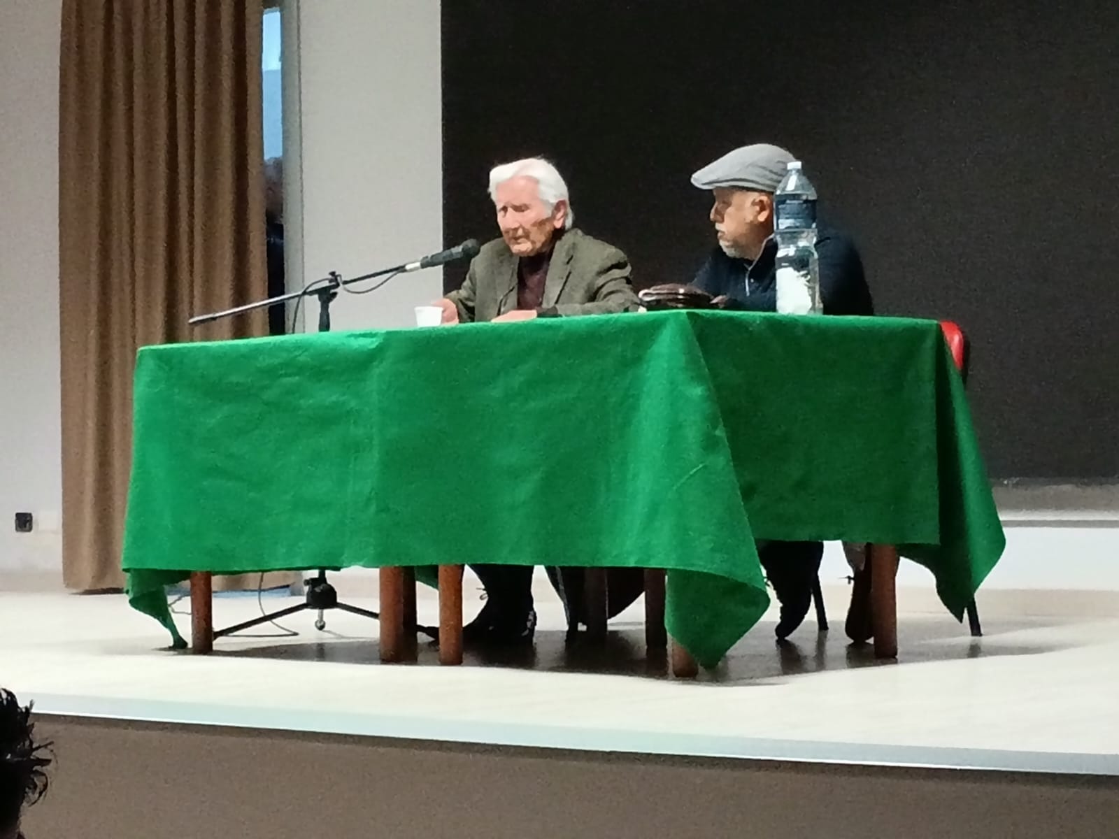 foto1 Presentato ieri a Riesi l'ultimo libro dello storico Salvatore Michele Mirisola