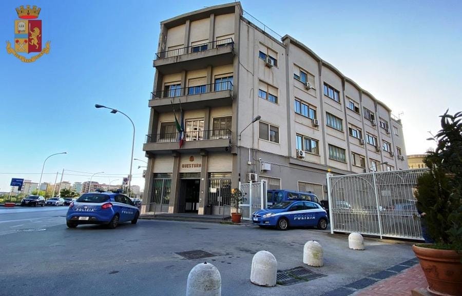 volanti questura Polizia di Stato, 174 anni di impegno: il Questore Giambra presenta i dati dell’attività nel Nisseno