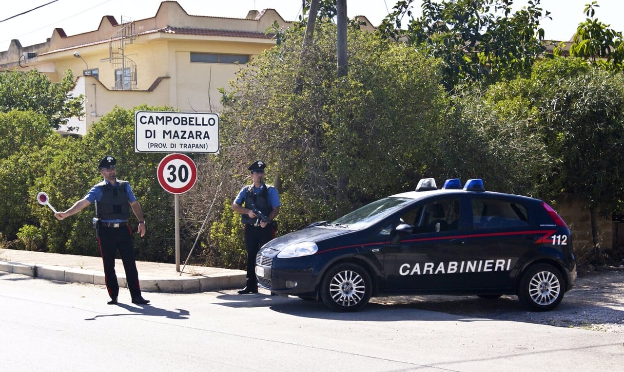 Campobello di Mazara Campobello di Mazara, 77enne tenta di uccidere il nipote con una pistola: arrestato dai Carabinieri