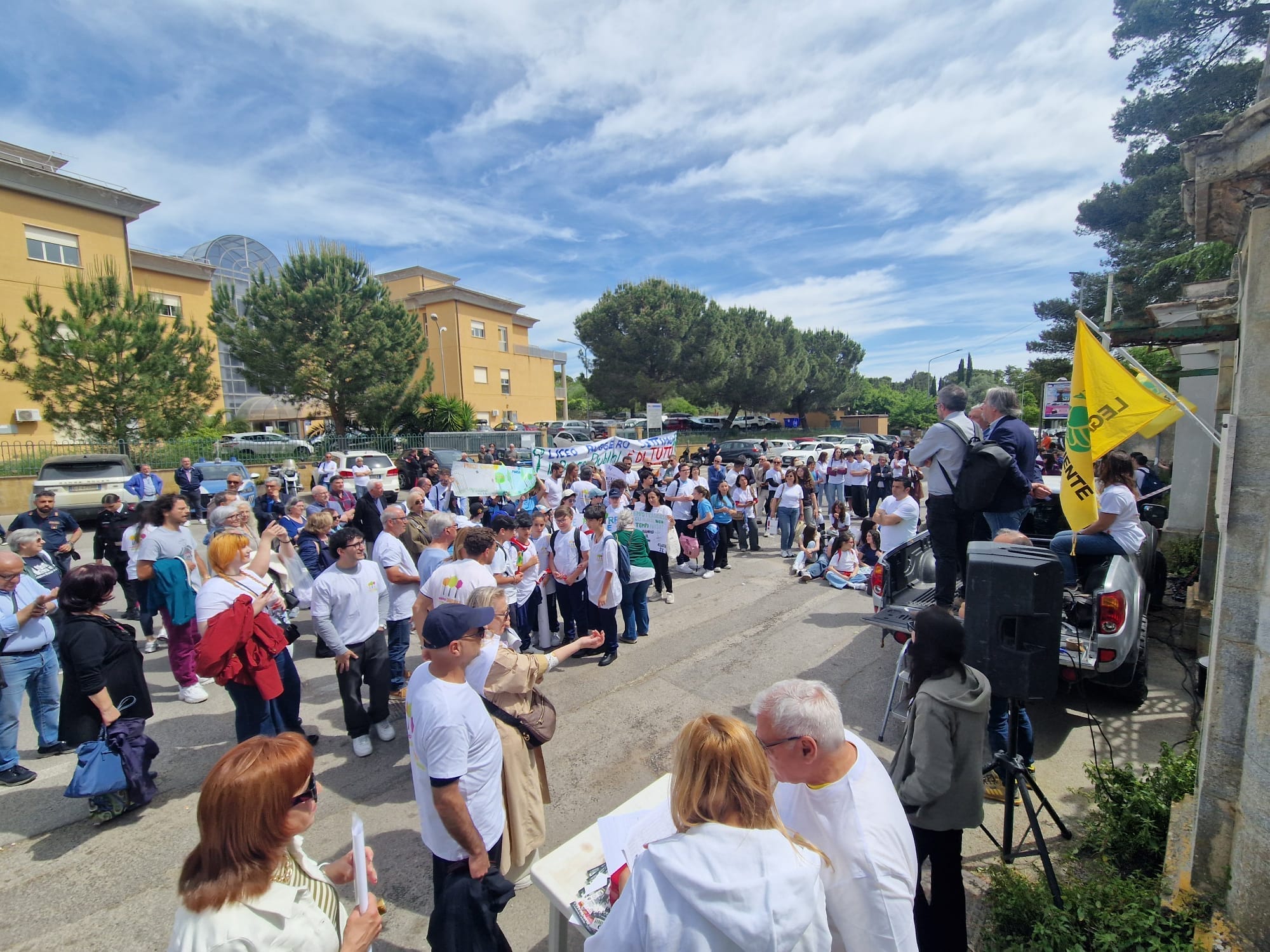 A Caltanissetta, in centinaia alla manifestazione per la riapertura del Parco Dubini