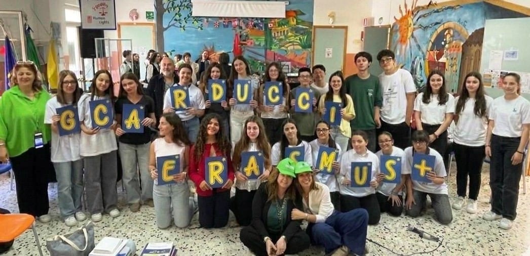 Studenti portoghesi in visita a San Cataldo: all'Istituto “Carducci” si chiude la settimana Erasmus